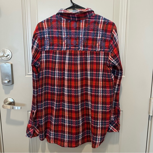 Free People Women’s Embroidered Flannel Size Small Red Blue - Picture 3 of 7